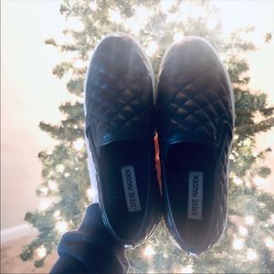 Steve Madden Slip On’s